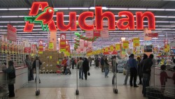 Auchan купил сеть гипермаркетов Real