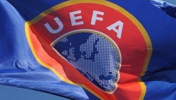 Сайт UEFA определил символическую сборную года