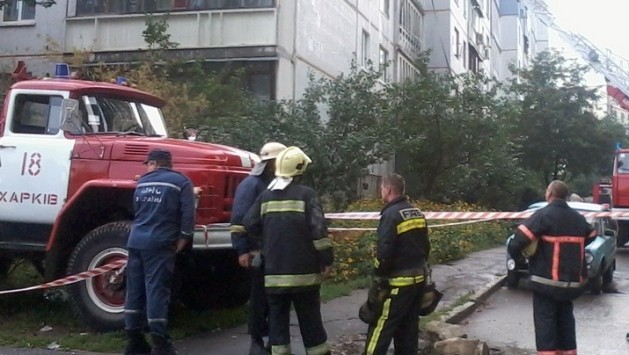 Взрыв и огонь обрушились на жителей девятиэтажки в Харькове. +ВИДЕО