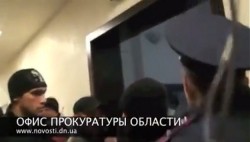 В офис ИСД в Донецке ворвались пророссийские активисты. +ВИДЕО