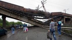 Рельсовая война: На Донбассе подорвали путепровод