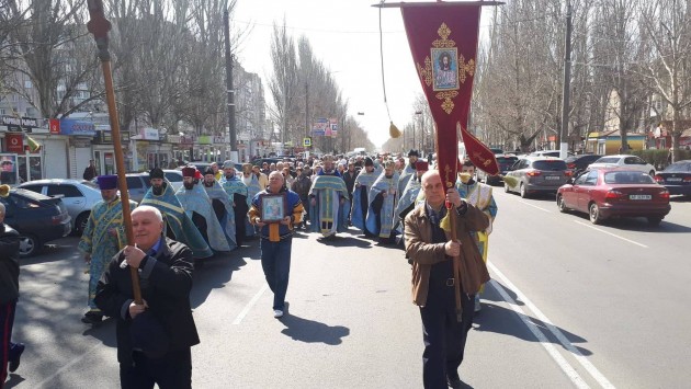 В Мелитополе верующие УПЦ отметили Благовещение крестным ходом по городу