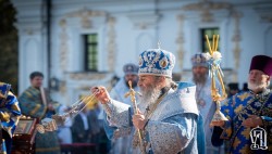 Митрополит Онуфрий: Божья Матерь является образцом того, каким может стать обычный человек