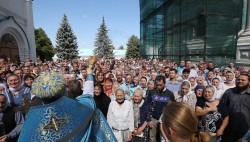 В Святогорской лавре верующие УПЦ торжественно отметили престольный праздник