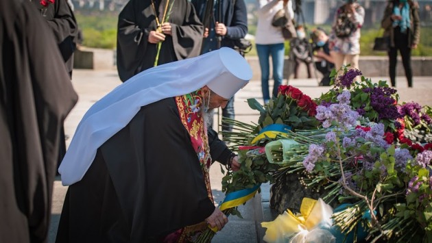 Преклоняем головы перед воинами, которые положили за нас свои жизни - Митрополит Онуфрий