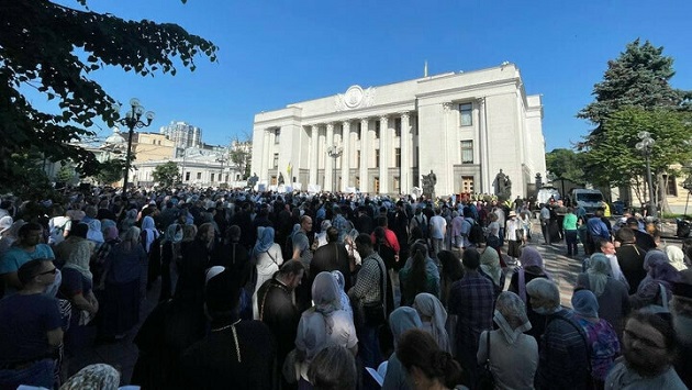 10 тысяч верующих УПЦ завтра придут к Раде, чтобы встретиться с Варфоломеем